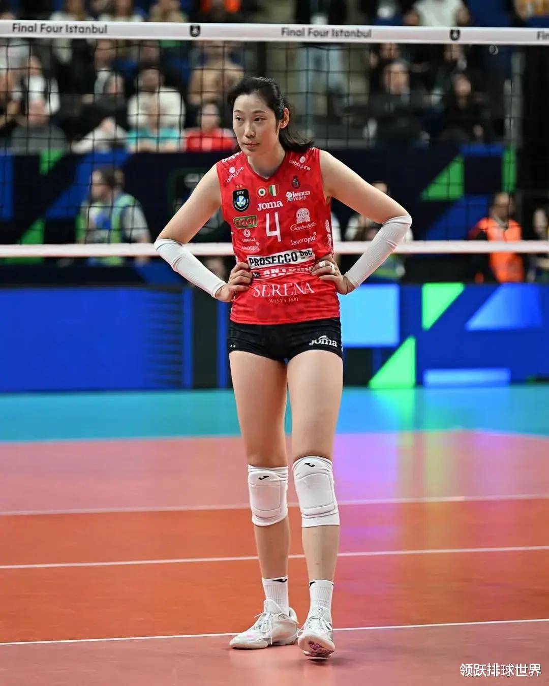 中国女排强势横扫巴萨晋级半决赛，状态火热！